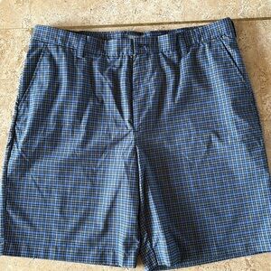 IIzod size 38 plaid golf shorts